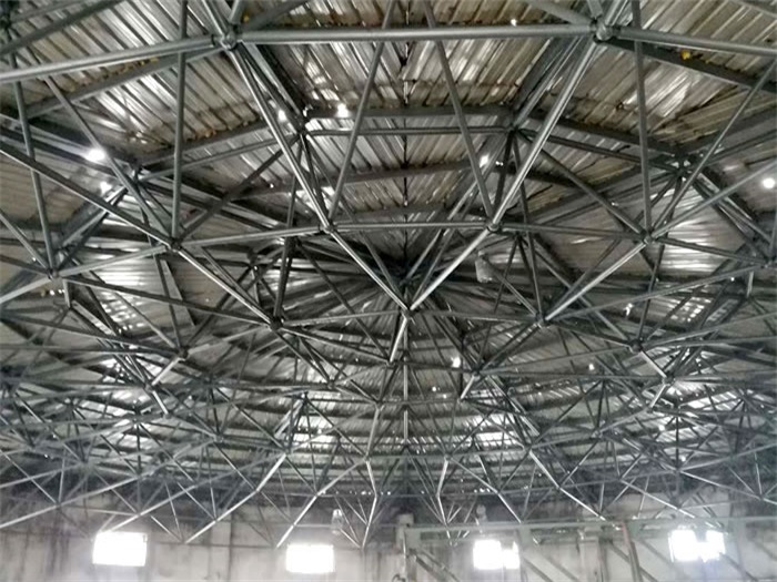 牙克石洗煤厂蓄水池网架